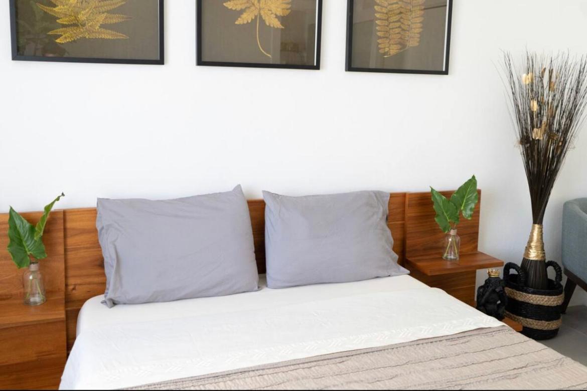 Newely Remodeled Apartment Only 1 Min To The Beach! Miami Beach Esterno foto